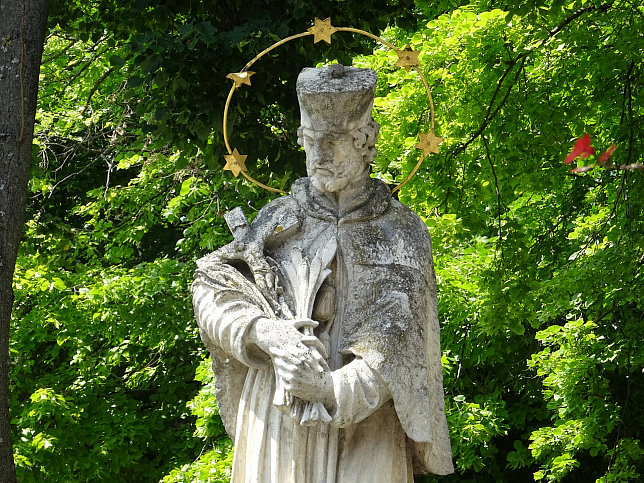 Nepomuk bei der Oberlaaer Pfarrkirche