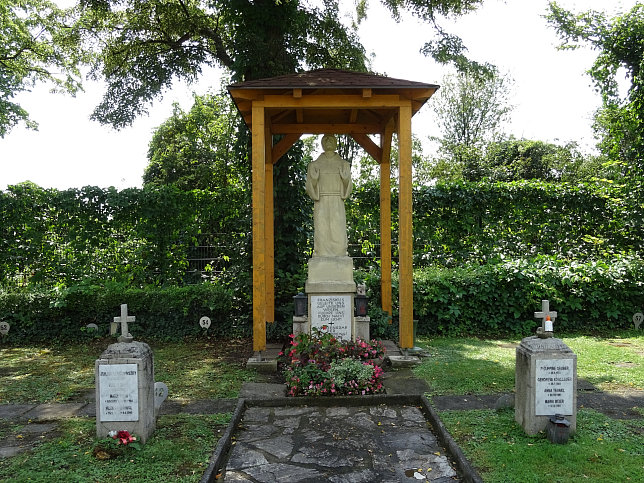 Familiengrab der Drittordens-Gemeinde Wien der Franziskanerkirche OFS (Ordo Franciscanus Saecularis)