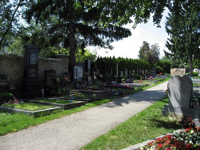 Kaiserebersdorfer Friedhof