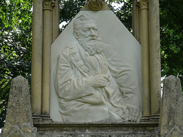 Eduard Uhl