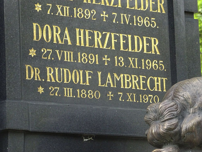 Robert Herzfelder