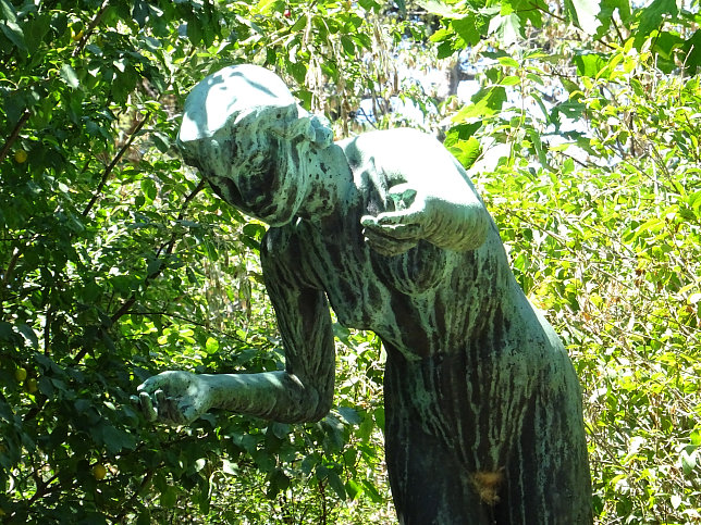 Mdchenplastik von Hugo Taglang