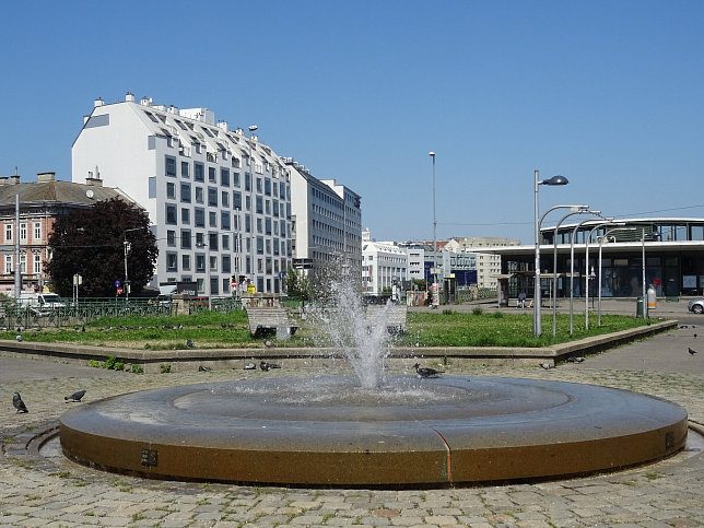 L�ngenfeld-Brunnen