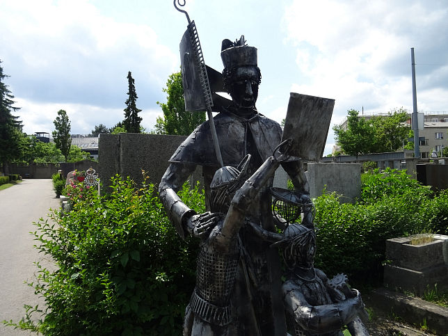 Don Bosco am Hietzinger Friedhof