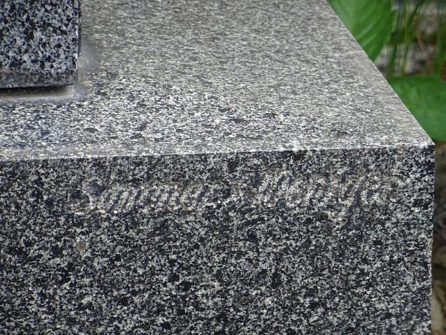 Oliver Graf Ressguier de Miremont