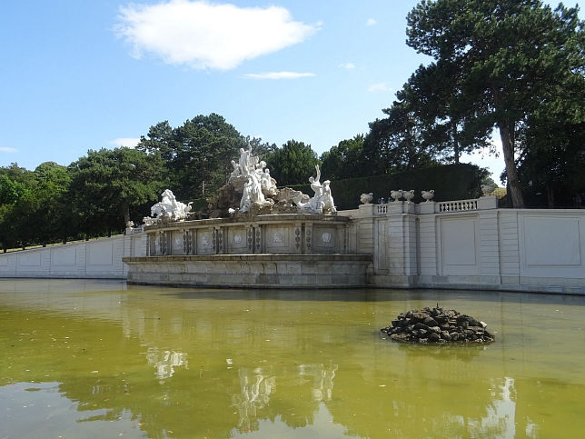 Neptunbrunnen