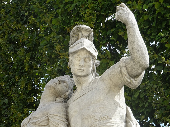 Schloss Schnbrunn, Statue Brutus und Lucretia (03)