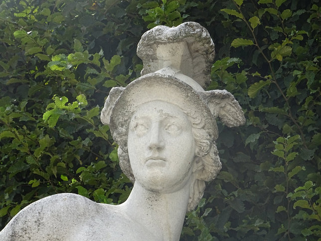 Schloss Schnbrunn, Statue Perseus (25)