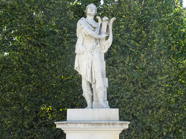 Schloss Schnbrunn, Statue Amphion (31)