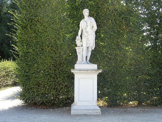 Schloss Schnbrunn, Statue Gaius Mucius Scaevola (32)