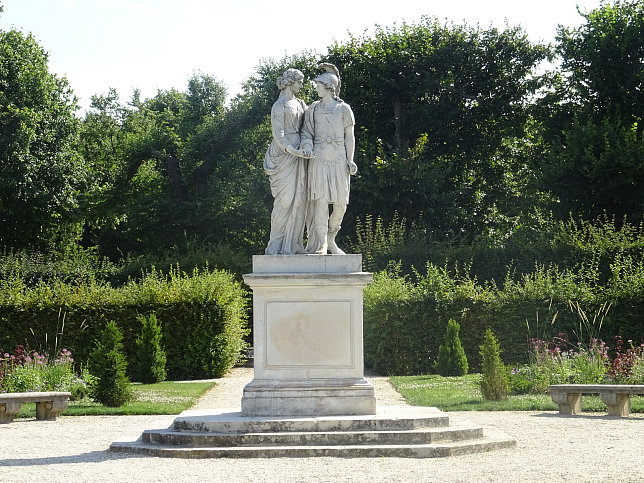 Schloss Schnbrunn, Statue Alexander und Olympias (33)