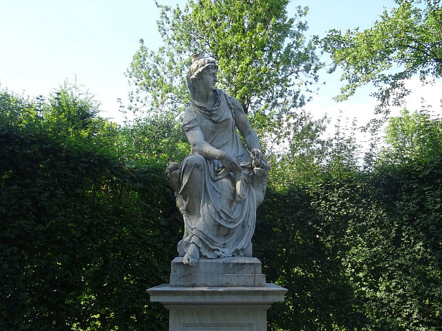 Schloss Schnbrunn, Statue Rhea Kybele (35)