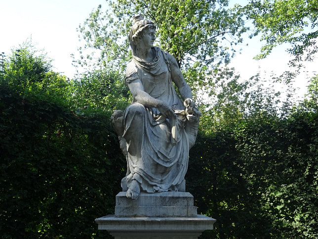 Schloss Schnbrunn, Statue Rhea Kybele (35)