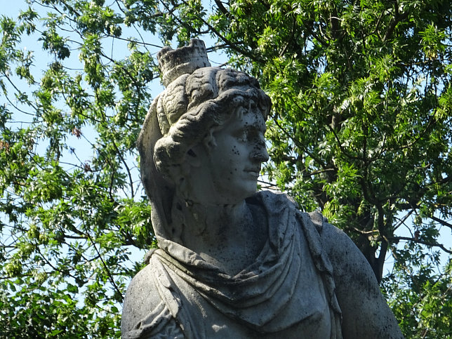 Schloss Schnbrunn, Statue Rhea Kybele (35)