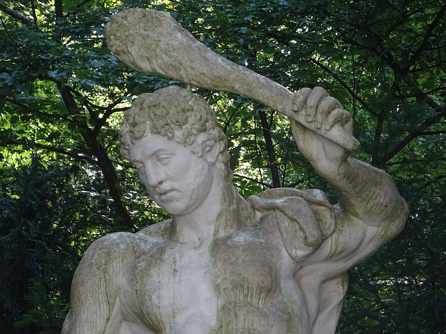 Schloss Schnbrunn, Statue Herkules (40)