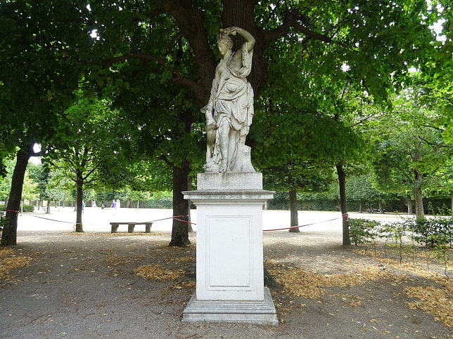 Schloss Schnbrunn, Statue Diana (41)