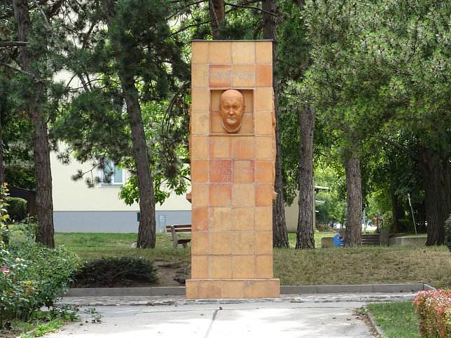 Franz-Novy-Denkmal