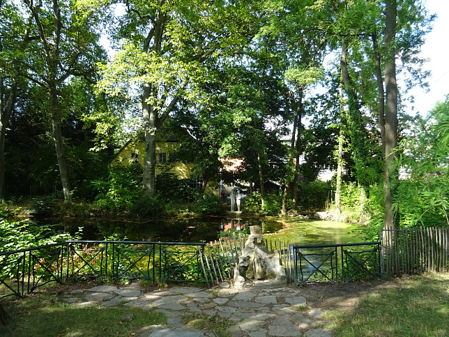 Ptzleinsdorfer Schlosspark, Junge Menschen