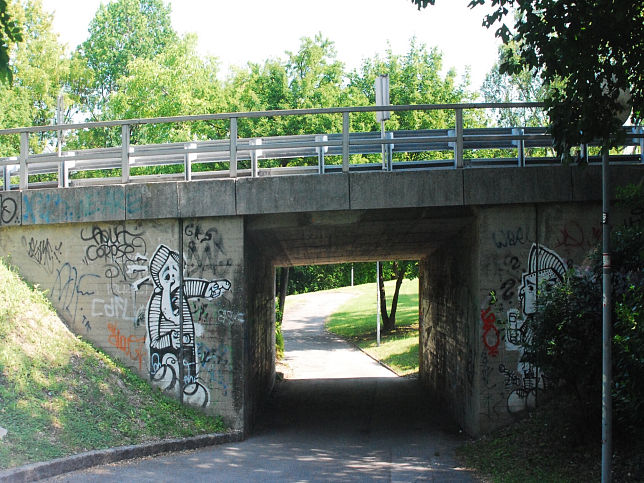 Brcke im Zuge der A22 ber Fuweg