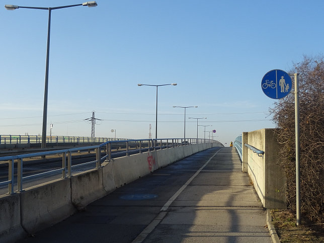 Brcke ber das Gleisdreieck Floridsdorf