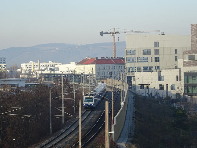 Brcke ber das Gleisdreieck Floridsdorf