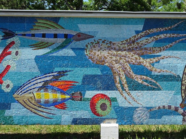 Mosaik 'Fische und Pflanzen' von Anton Krejcar