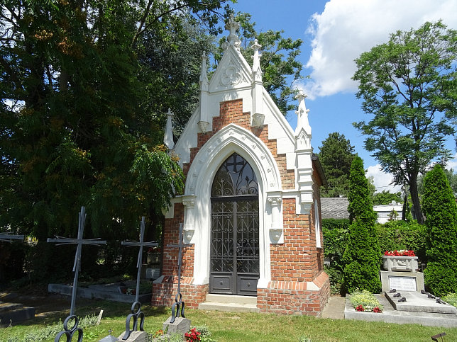 Strebersdorfer Friedhof, Friedhofskapelle der Schulbrder