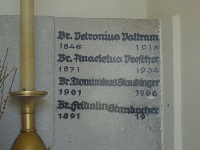 Strebersdorfer Friedhof, Friedhofskapelle der Schulbrder