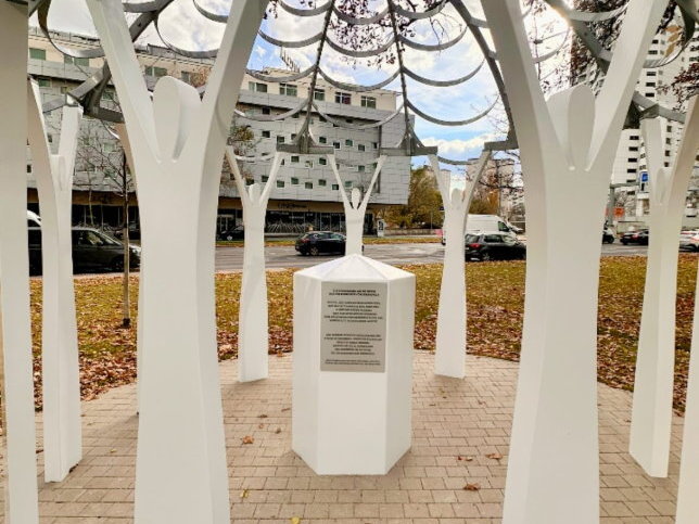 Denkmal 'Blume von Srebrenica'
