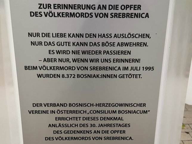 Denkmal 'Blume von Srebrenica'