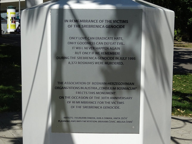 Denkmal 'Blume von Srebrenica'