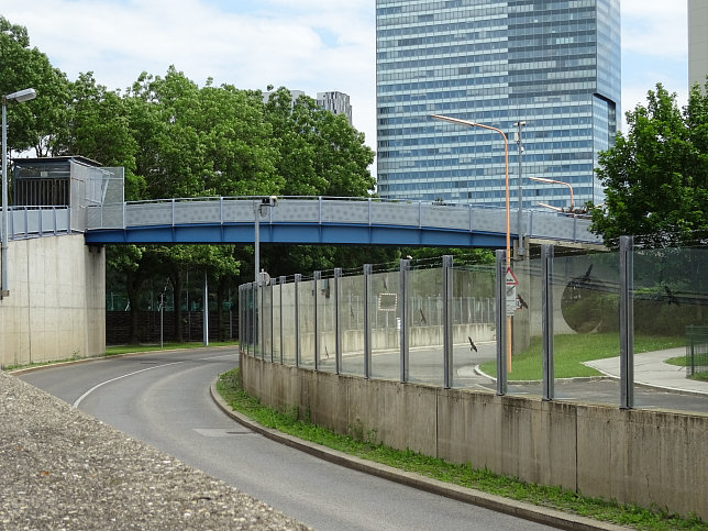 UNO-Fugngerbrcke
