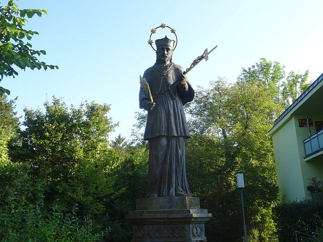 Johannes Nepomuk-Statue, Breitenfurter Strae 555