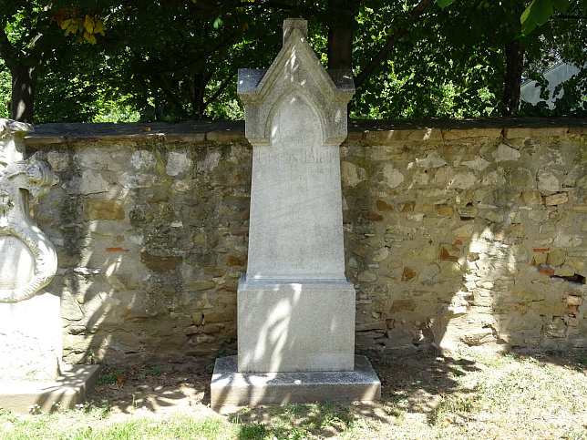 Deutsch-Wagram, Kirchenfriedhof