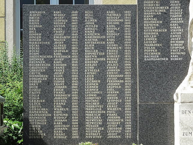 Deutsch-Wagram, Kriegerdenkmal