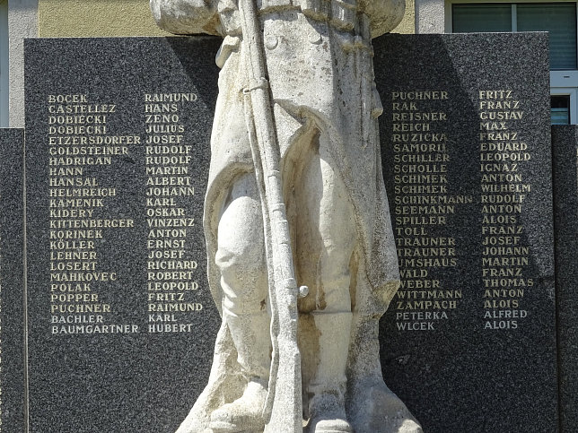 Deutsch-Wagram, Kriegerdenkmal
