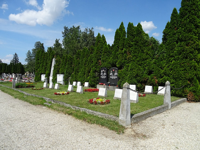 Gro-Enzersdorf, Sowjetische Grberanlage