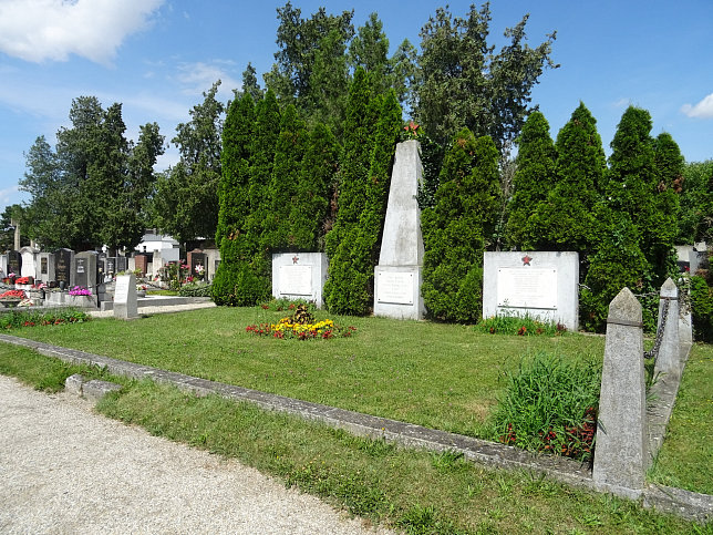 Gro-Enzersdorf, Sowjetische Grberanlage