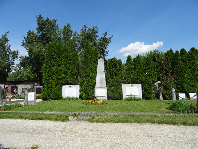 Gro-Enzersdorf, Sowjetische Grberanlage