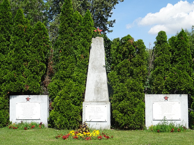 Gro-Enzersdorf, Sowjetische Grberanlage