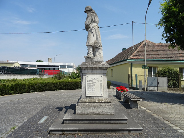 Markgrafneusiedl, Kriegerdenkmal