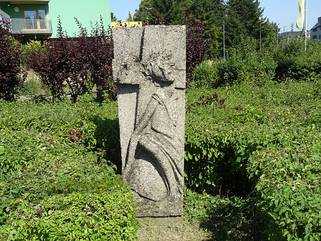 Purkersdorf, Christusrelief neben Fridolinbrunnen