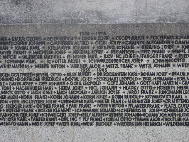 Wolkersdorf im Weinviertel, Kriegerdenkmal