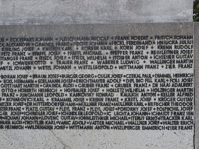 Wolkersdorf im Weinviertel, Kriegerdenkmal